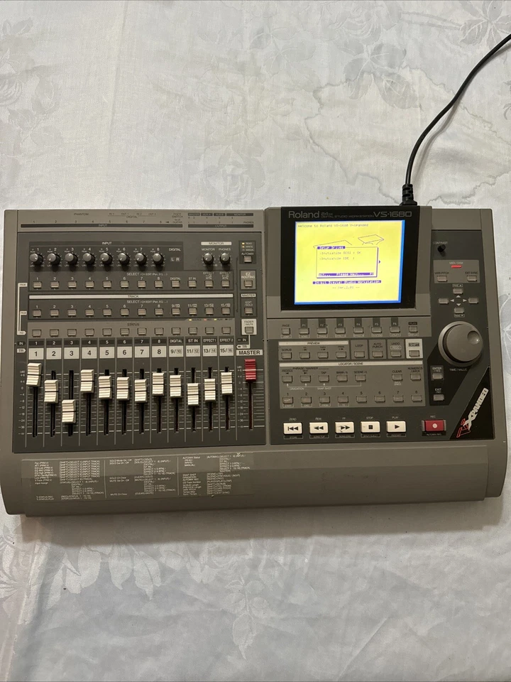 Roland VS-1680 24bit Digital Studio 16-track Audio Recording Editing - Image 4 of 4