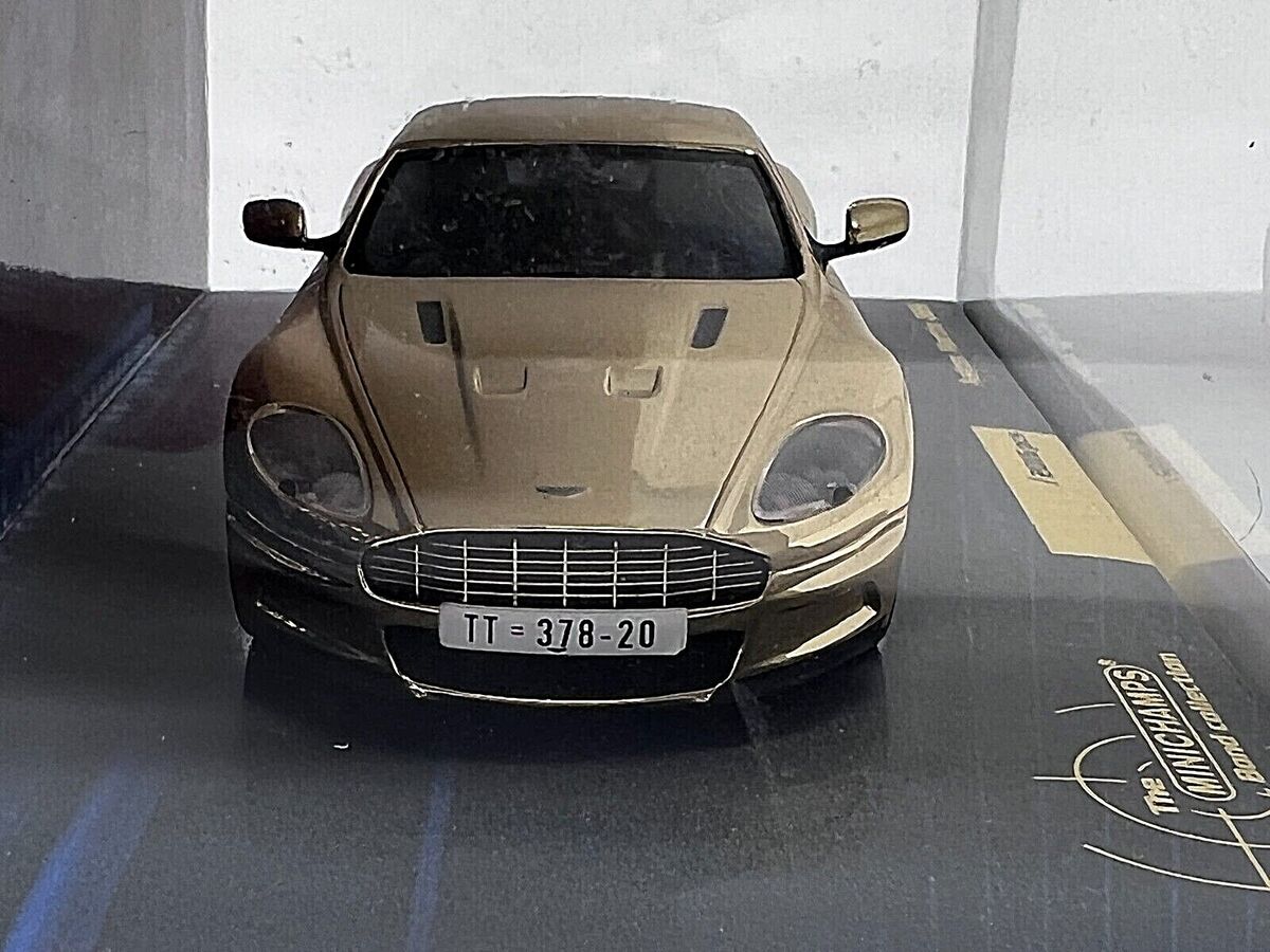 ミニチャンプス　ボンドコレクション　アストンマーティン　ゴールド 1/43 Minichamps 007 Bond Collection Aston Martin DBS Gold