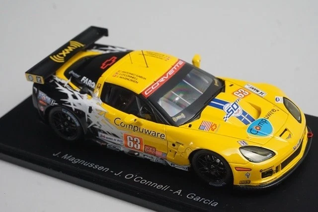 1:43 SPARK S2579 Chevrolet Corvette C6 ZR1 Corvette Racing Le Mans 2010 #63 - Image 3 of 4