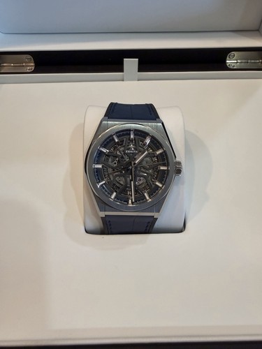 Zenith 95.9000.670/78.r584 Defy Classic Mens Watch Full Set Skeleton