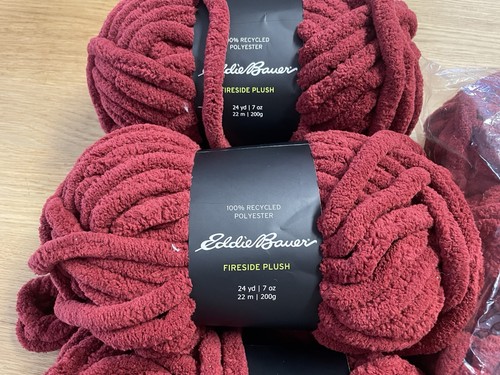 Lot of 6 Eddie Bauer Fireside Plush Yarn Scarlet Discontinued Super Bulky - Picture 2 of 6