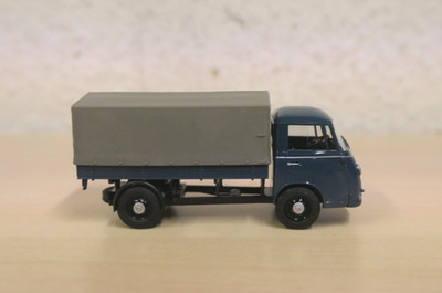 minicar 1:87 - Goliath Express 1100 Pritschenwagen mit Plane - blaugrau- 66021