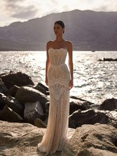 Strapless Full Lace Wedding Dresses Elegant Zipper Back Pearls Sheer Sleeveless