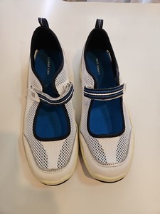 White Mesh Women’s  Water Shoes Lands End 9