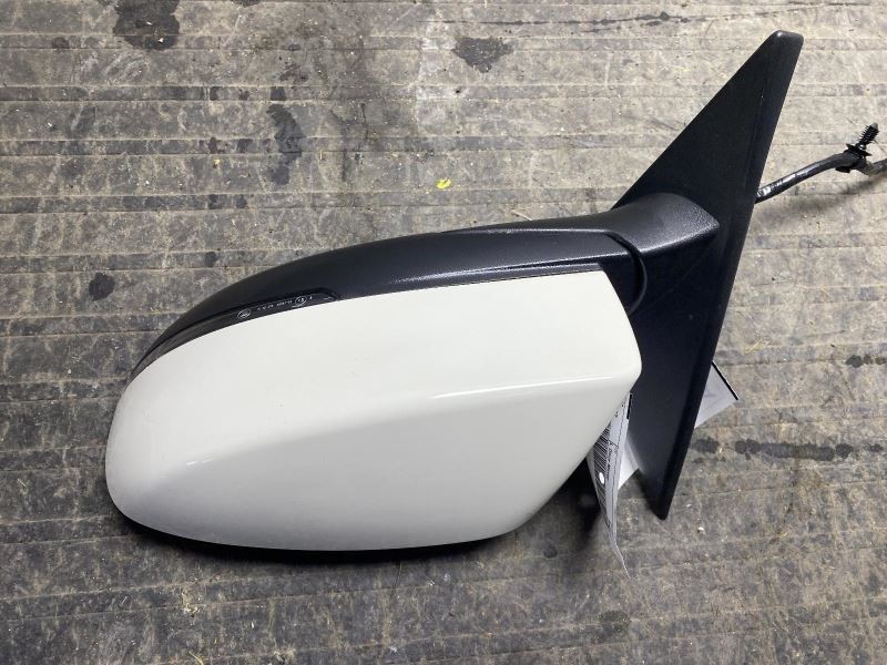 Maserati Ghibli 2020 Side mirror P/N 1670502