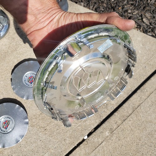 BROKE OEM Chrome Buick Enclave Wheel Center Cap 12 13 14 15 16 17 9597721 HUBCAP - Picture 3 of 7