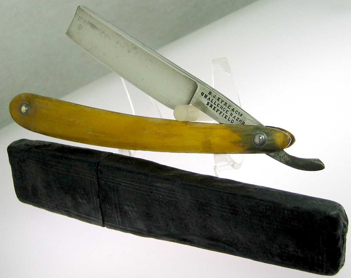 1857-76 B.J. Eyre & Co. Challenge Razor Straight Razor Coffin Box
