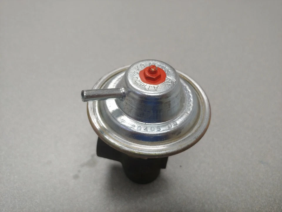 VÁLVULA DE RECIRCULACIÓN DE GAS MOTOR PIERBURG VOLVO 260 EGR ORIGINAL NUEVO DE STOCK Foto 3 de 4