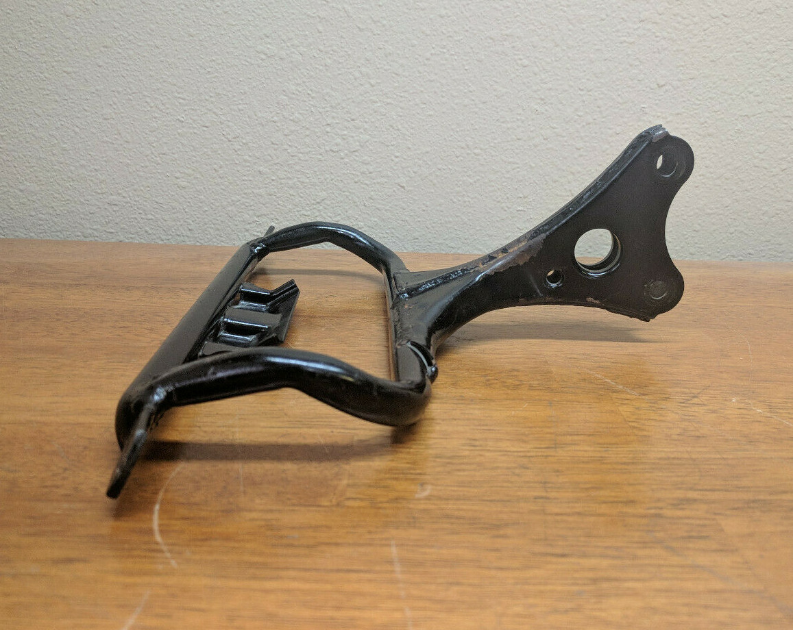 その他 June 1995-97 Kawasaki Ninja ZX6R ZX600 Upper Cowl Bracket 11048-1866