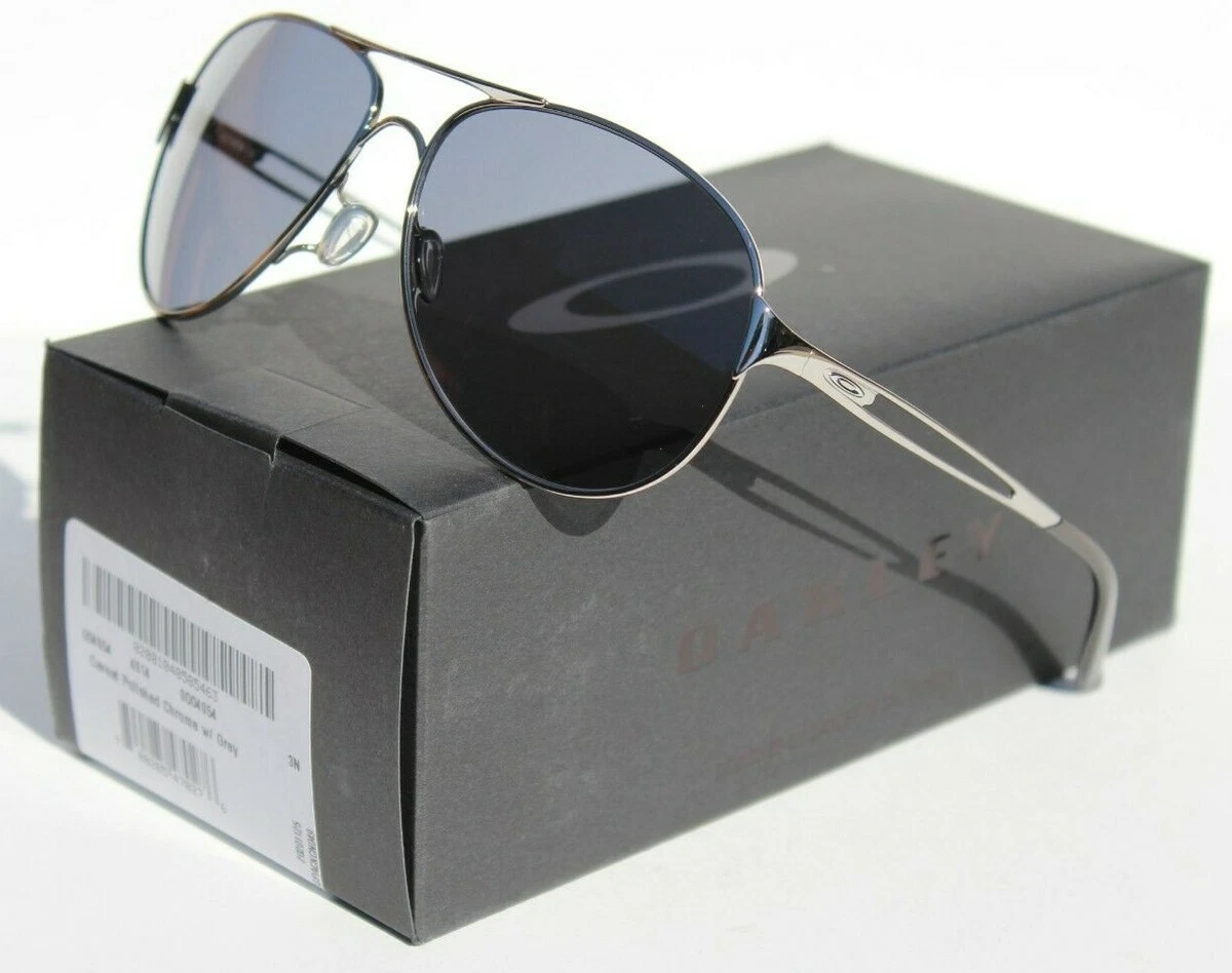 Oakley Women\'s Caveat team USA
Polished Chrome Sunglasses Oakley CAVEAT in Silver Frame with POLARIZED Galaxy Chrome  main image 2