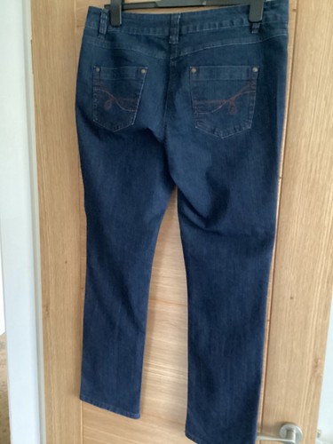 Jeans by Debenhams size 14 dark navy great condition - Picture 5 of 5