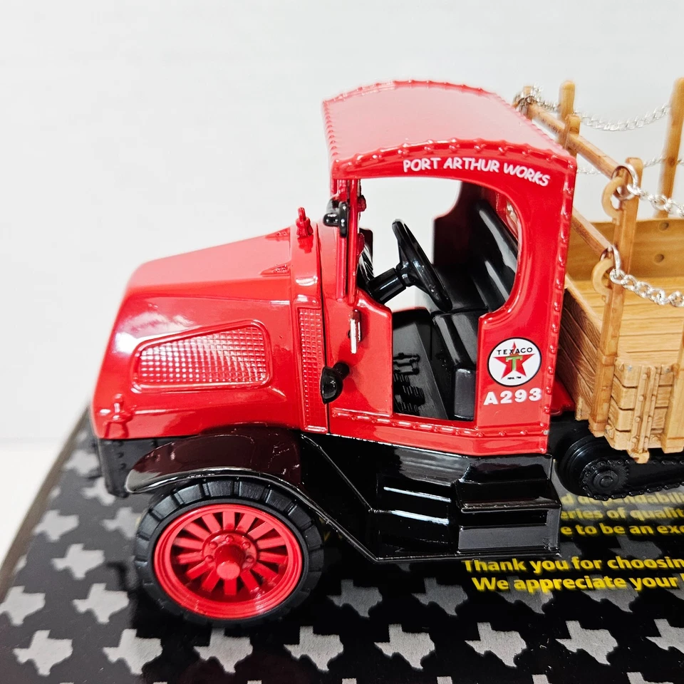 Ertl 1918 Mack AC Bulldog Flatbed Truck Texaco 1:32 Die Cast Metal Bank Delivery - Image 3 of 4