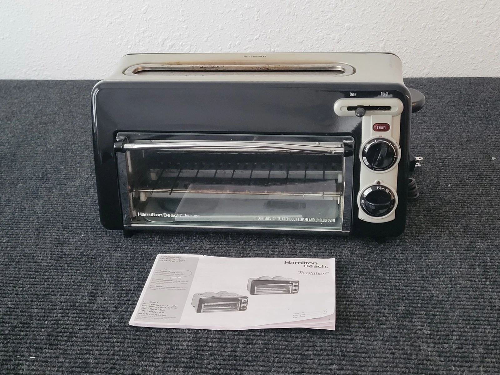 Hamilton Beach Toastation Compact 2-in-1 Two Slice Toaster & Oven Model 22708
Opens in a new window