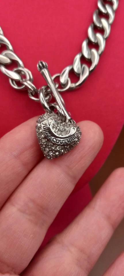 Vintage Juicy Couture Pave Crystal Rhinestone Heart Toggle Charm Necklace Y2K - Image 4 of 4