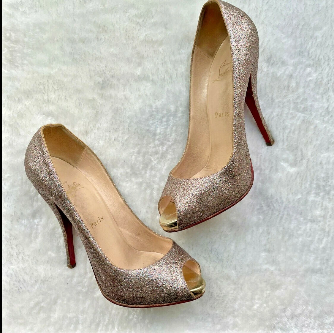HMY　クリスチャンルブタン38 New Very Prive グリッター Christian Louboutin Tan New Very Prive Patent Red Sole Pumps