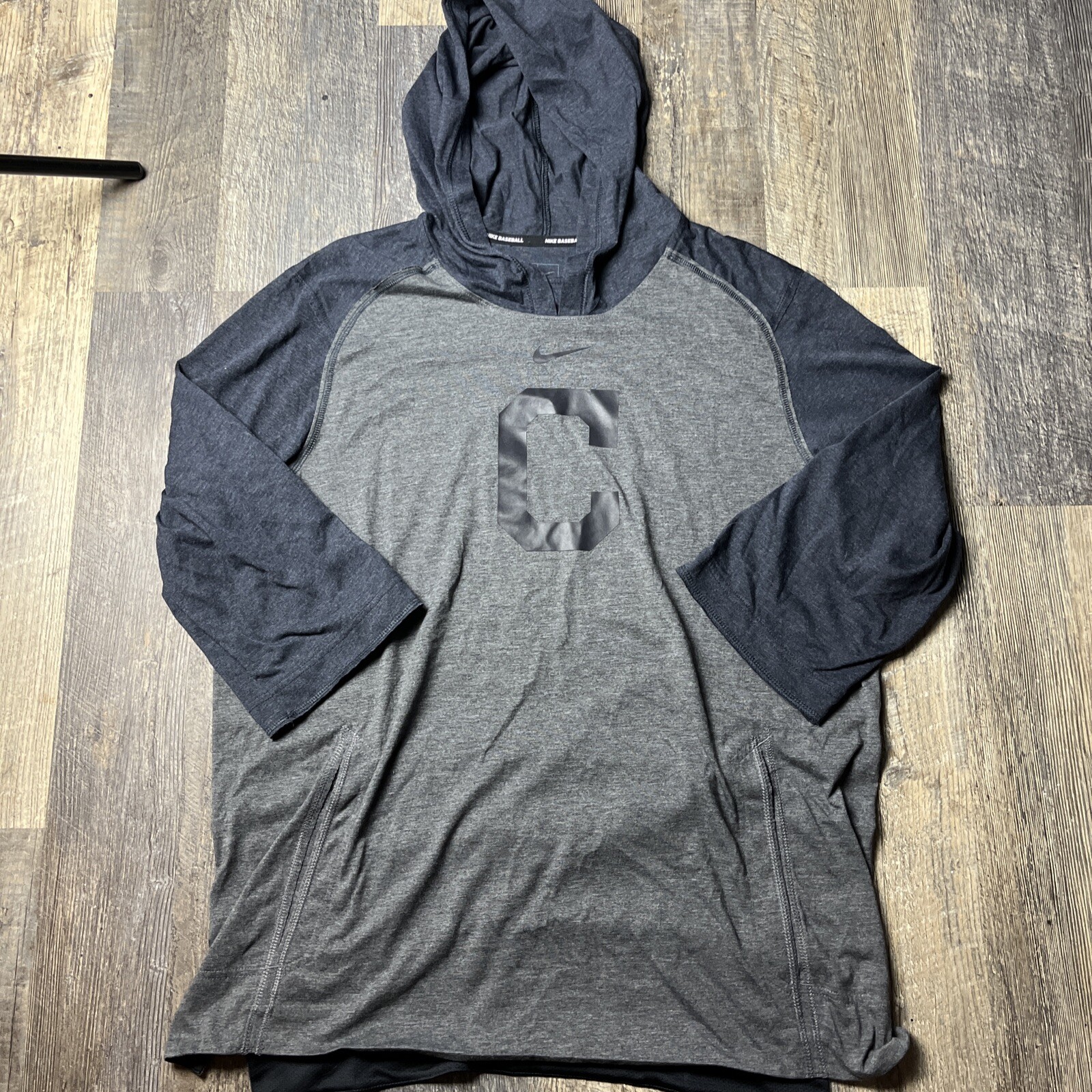 Nike Cleveland Indians Dri-FIT On-Field 3/4 Flux Hoodie Size L