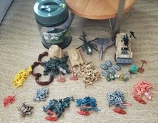Lot of Plastic toy soldiers of Pirates, Medieval, Ww2, Vietnam, and Present Eras
