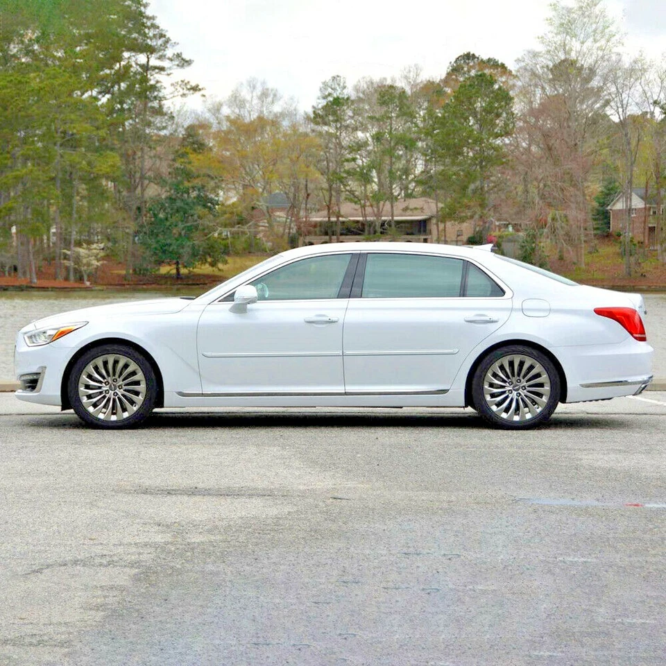 For: Genesis G90 2018-19 Painted Body Side Moldings w/ Chrome Inserts #CF-G90-18 Foto 2 de 4