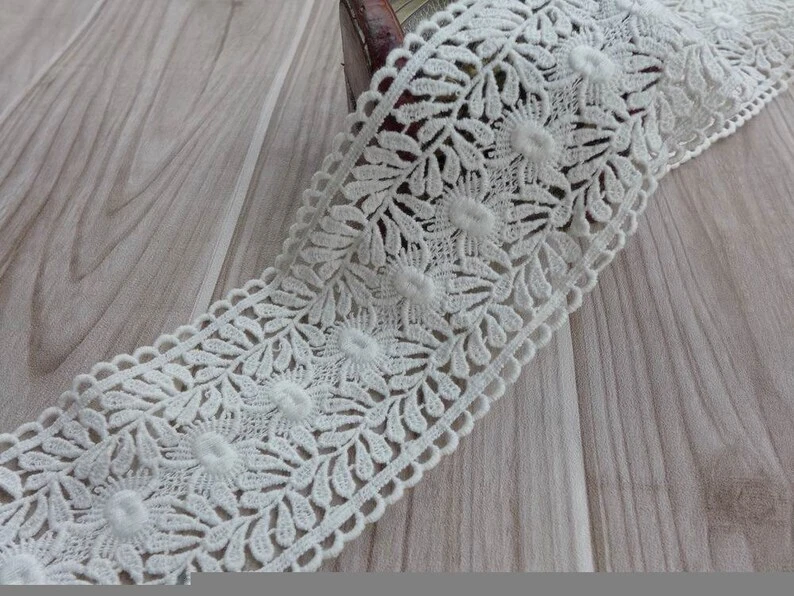 OFF WHITE Finitura in pizzo cotone bianco sporco per abito da sposa trapunta asciugamano indumento 1 iarda