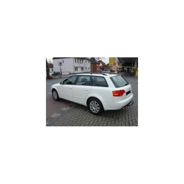 Attelage Audi A4 Break 2001 à 2008 pour remorque et porte-vélos