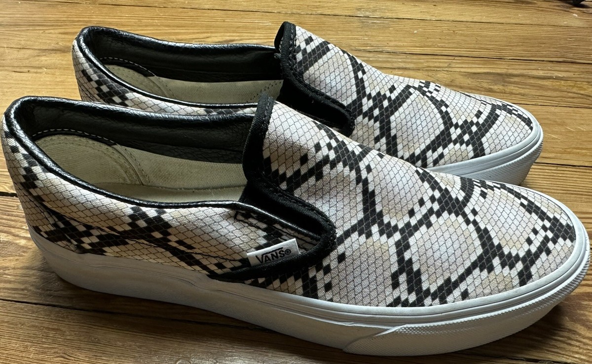 Vans Mens Classic Slip On Custom Snake Print Canvas Skate Shoes