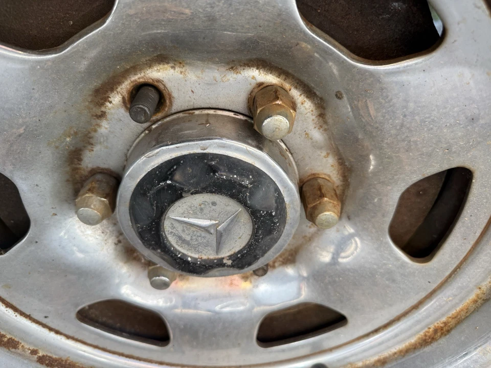  *RARE* 1970's 80s Toyota 60 Series Land Cruiser FJ60 Center Caps OEM - Image 2 of 4