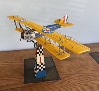 Vintage Curtiss JN-4 Jenny WW1 Biplane Flying Circus Authentic Models Airplane