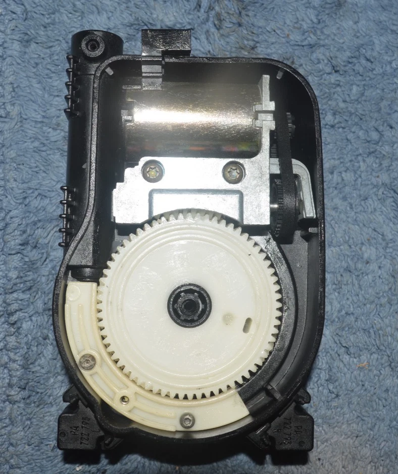 KIT DE RENOVACIÓN/REPARACIÓN DE ANTENA ELÉCTRICA HIRSCHMANN. SE ADAPTA A TODOS LOS MERCEDES 6000KE, BMW Foto 2 de 3