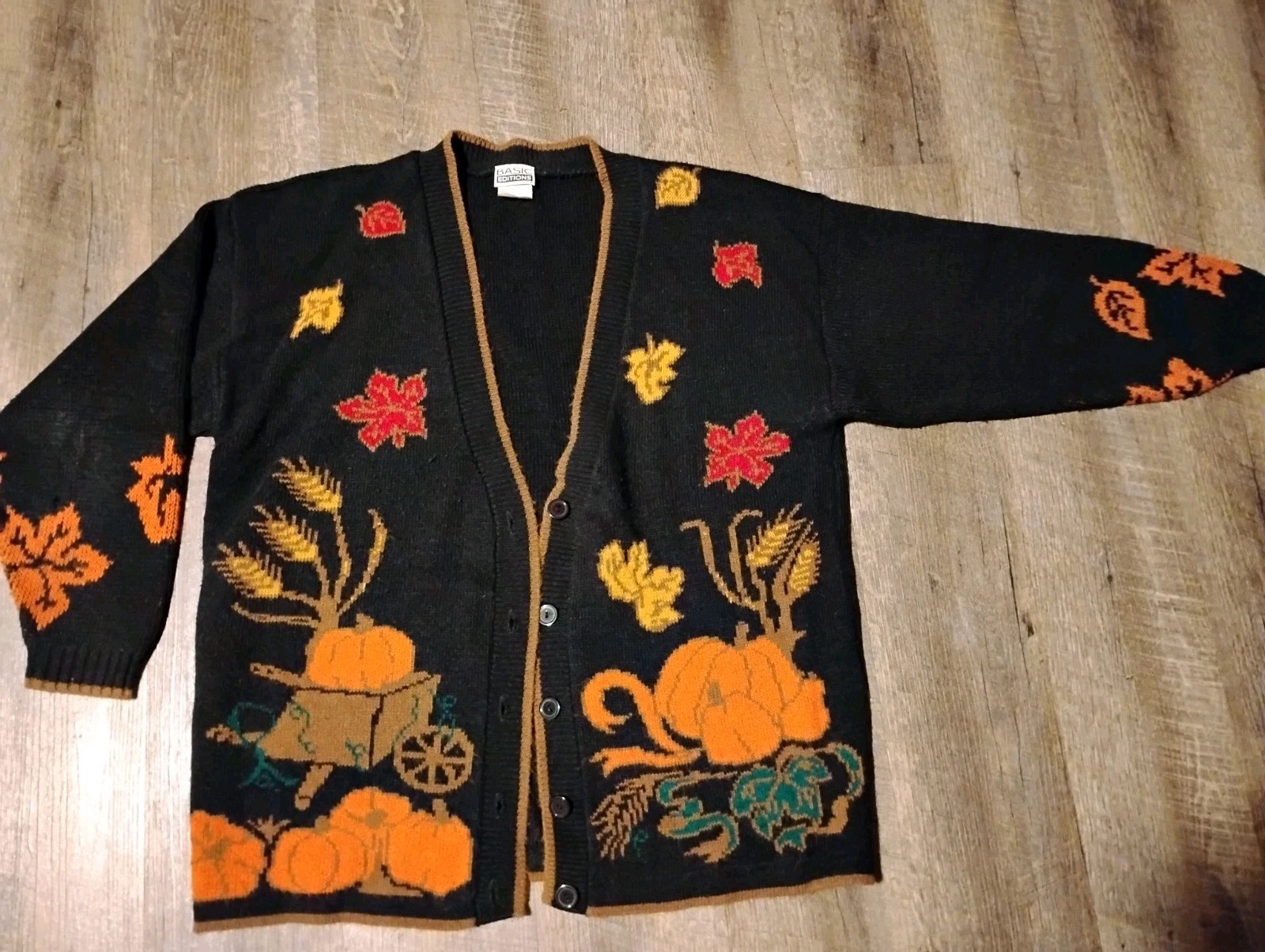 Large Fall Basic Editions Pumpkin All Over Graphi… - image 6