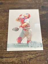 Ivan Rodriguez 1996 Skybox Metal Universe Platinum Edition #116 Rangers D1888*