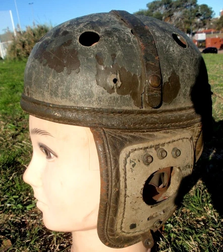 WW II US M 1938 TANK HELMET USED IN URUGUAY ARMORED CAVALRY DIVISION BLINDADOS