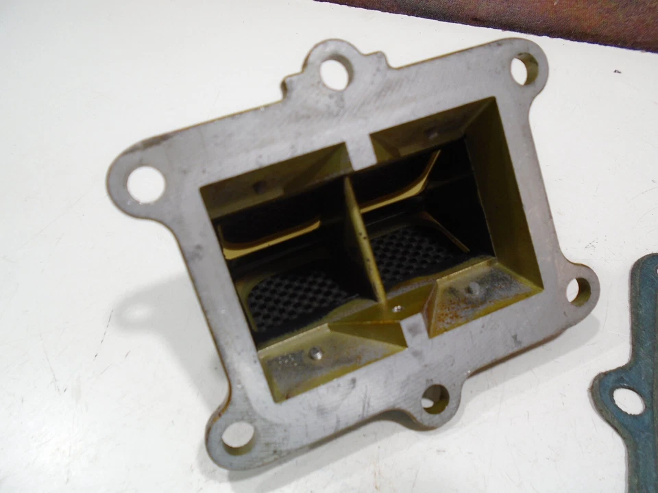 1994 HONDA CR 250 REED CAGE VALVE (B) CR250 250R - Image 3 of 4