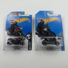 2016 Hot Wheels Lot of Red & Black BMW K 1300 R & Ducati Diavel