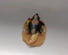 Charming Tails Stewart's Day In The Sun 83/805 Fitz & Floyd Figurine No Box