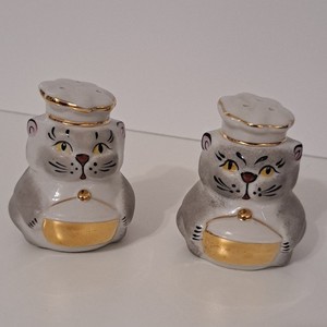 Porcelain Cat Salt & Pepper Shakers Set of 2 Gray/White Gold Trim Cats