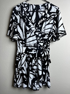 Amisu Skort Romper Dress Black & White Pattern Mock Wrap Women's size 10