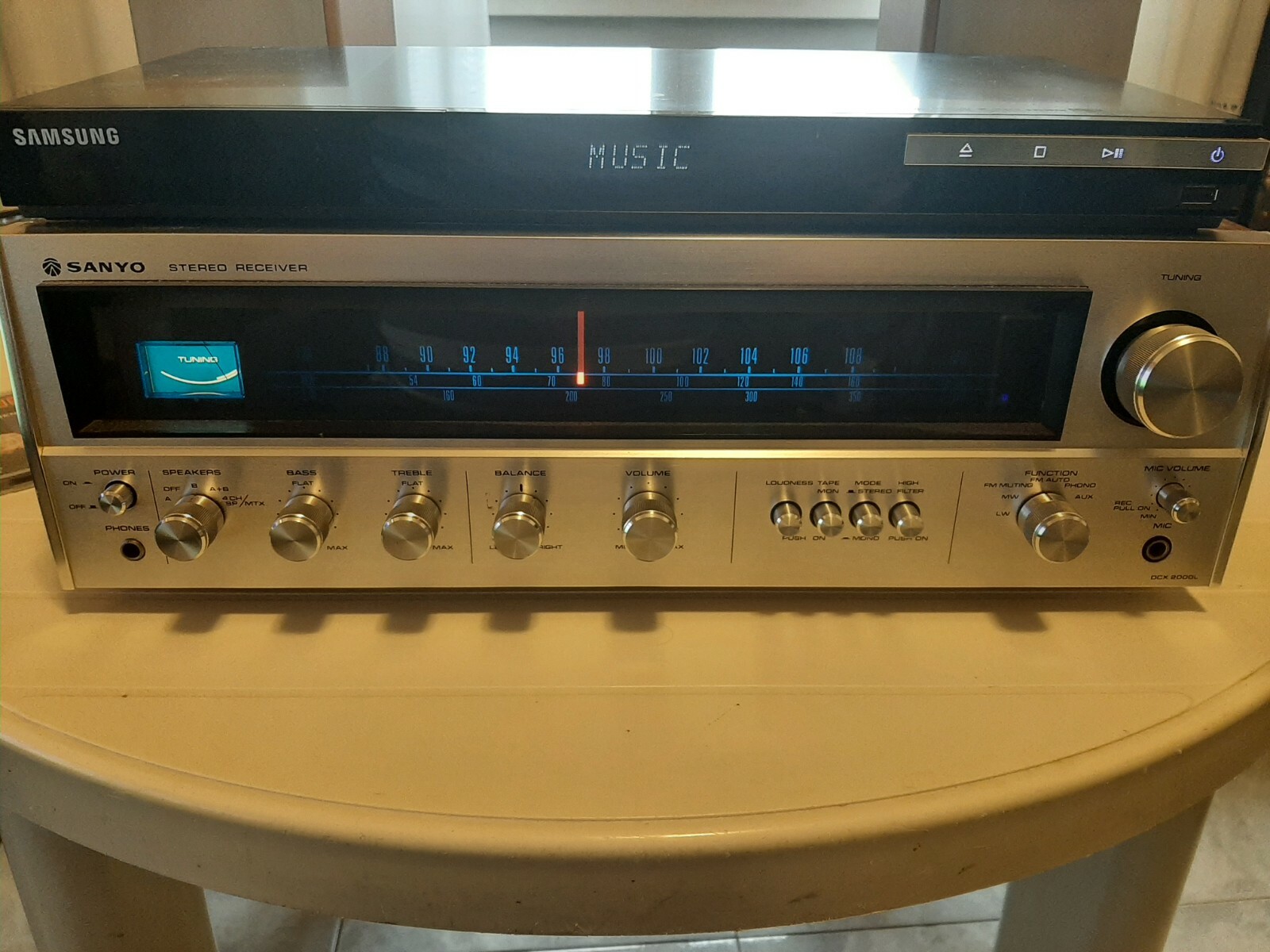 Sanyo DCX 2000L - Sintoamplificatore