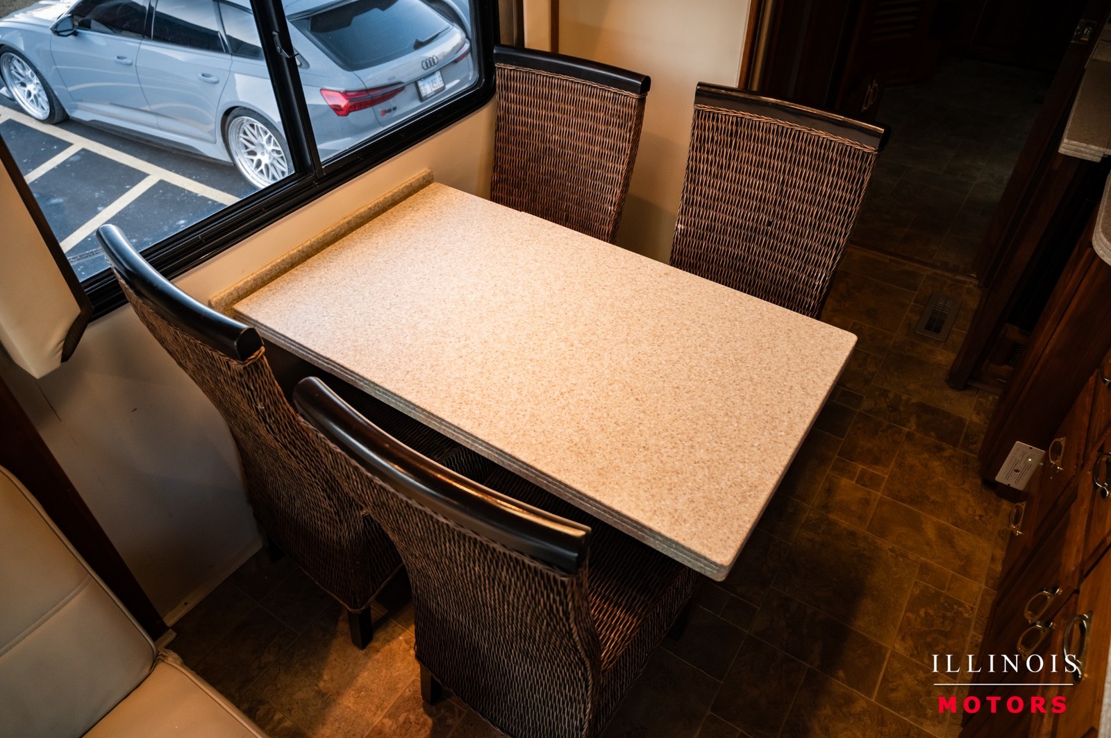 2000 Fleetwood  thumbnail 39