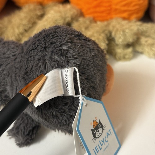 Jellycat Peanut Penguin BNWT New - Small 4" - 100% Authentic - Fast Ship from US - Picture 6 of 8