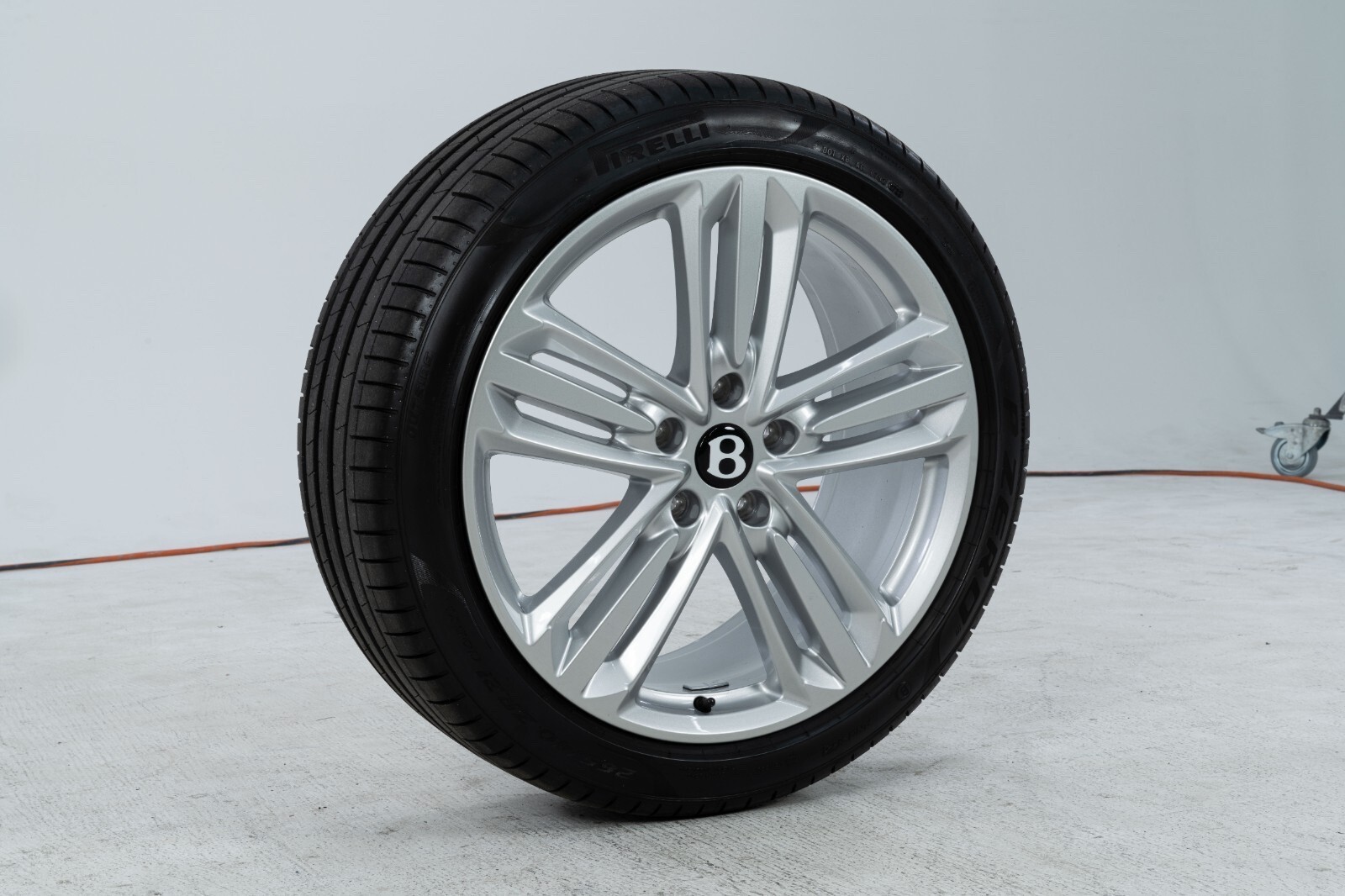 OEM Bentley Rims Flying Spur Continental GT GTC 21 Inch Wheels and Tires !!!
