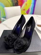 Chanel G27473 Camellia Flower Satin Pumps Silver CC Heels Karl Era EU 38
