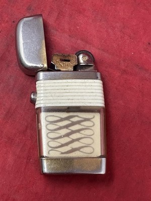 VU Scripto Lighter Vintage Gold Tone Pocket Made in USA