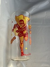 ROBIN The BOY WONDER National Periodical Publications Glass Rare 1966  (box13)