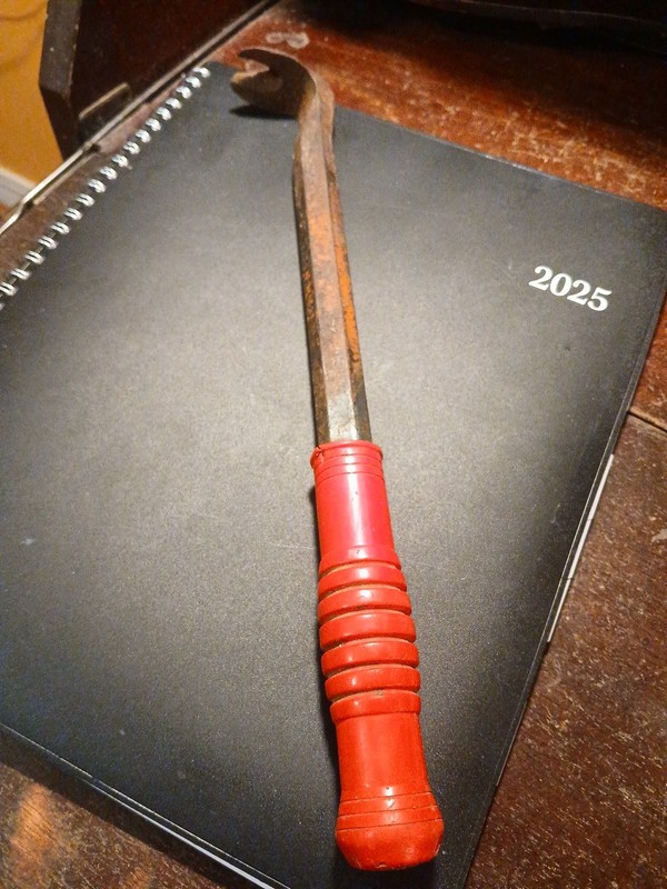 Craftsman 12 Inch Cats Claw Nail Puller 6535 USA red grip handle-pry bar
