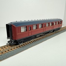 OO Scale Hornby R400 BR Composite Coach #E11029E Ex LNER