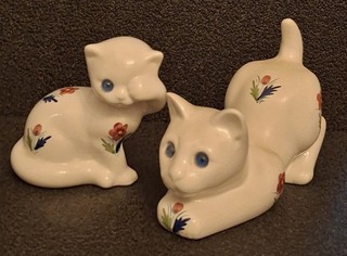 VINTAGE RCI White Cat & Kitten Blue Eyes Figurine Set Hand Painted Portugal 1974