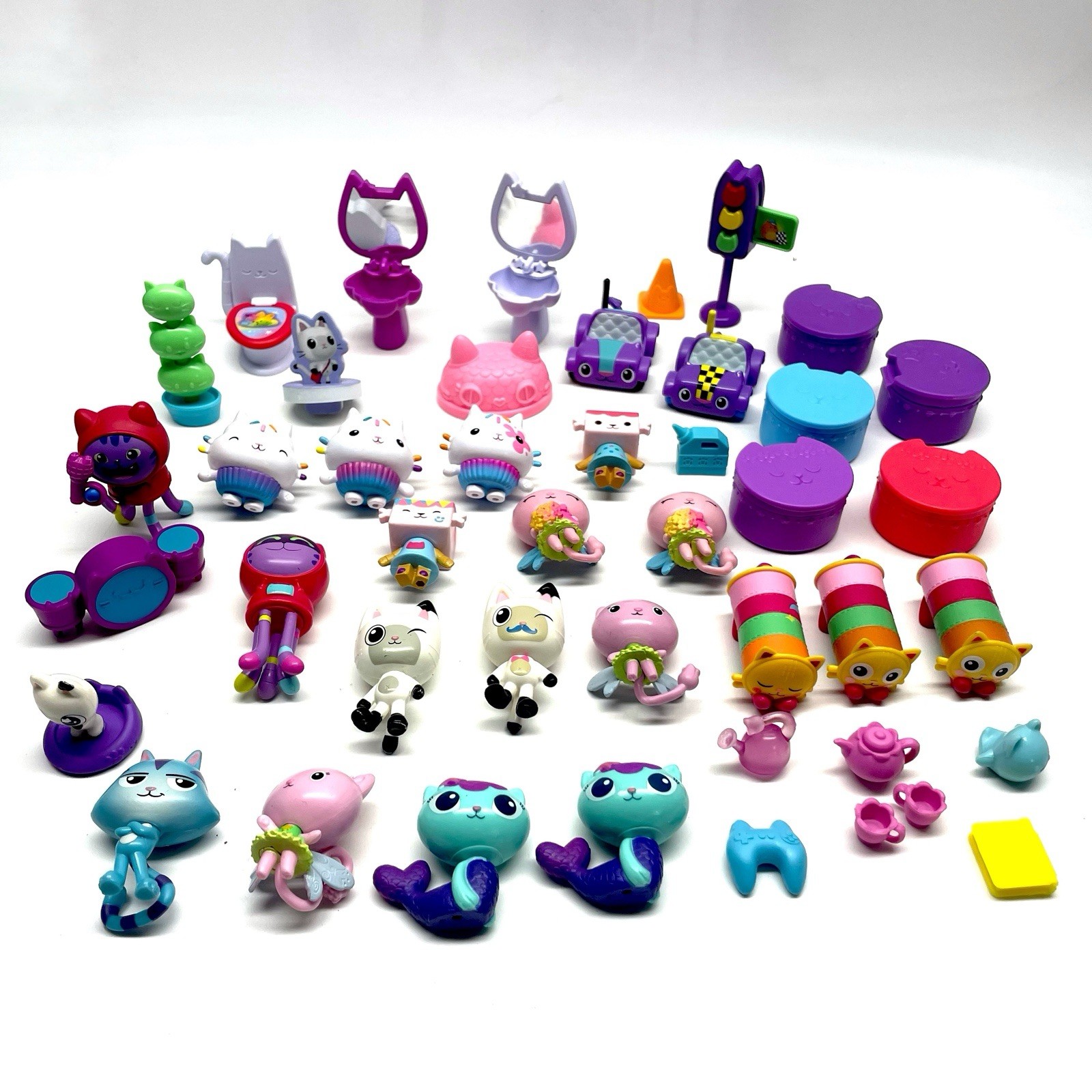 GABBY’S DOLL HOUSE PLAYSET  Toys  Figures & Accessories Large LOT Bundle