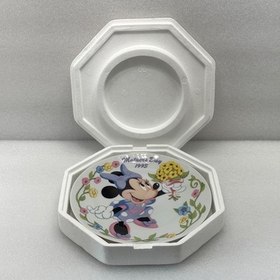 1993 Grolier Collectibles Walt Disney Mother's Day Bouquet Plate w/ Minnie Mouse