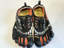 vibram fivefingers size 38 - Gently Used Orange  Black Toe Shoes