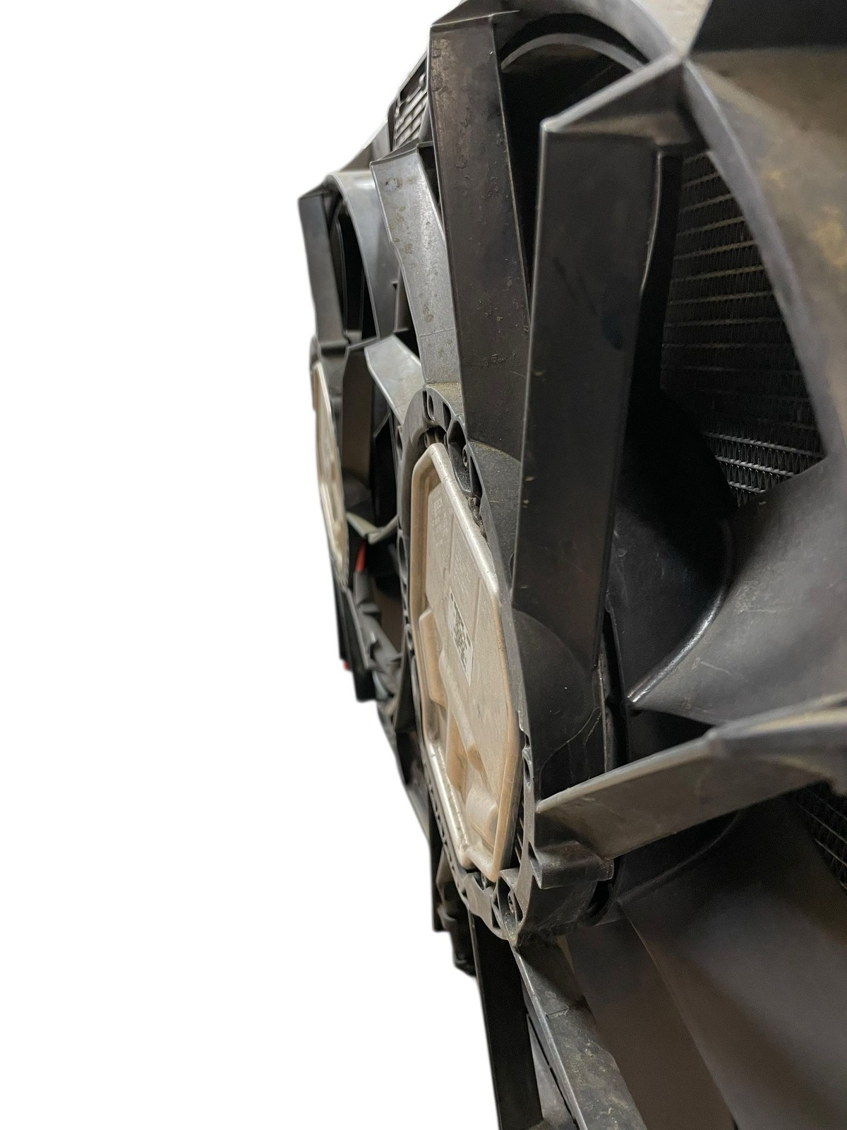 2015-2020 BENTLEY BENTAYGA 6.0L Radiator Condenser Fan Engine Electric Pack Assy